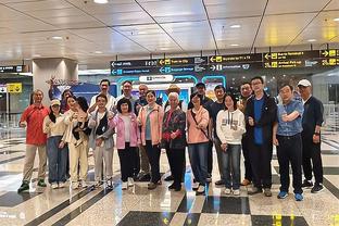 Chủ blog: Ngải Phỉ Nhĩ Đinh, Lưu Nhược vanadi theo Vũ Hán tam trấn đến Dubai huấn luyện mùa đông